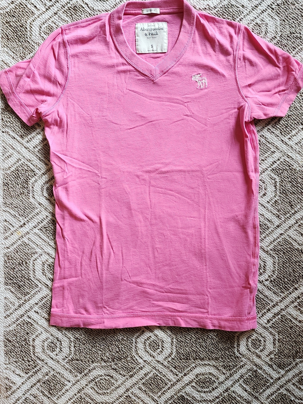 Abercrombie & Fitch Pink V-Neck Short Sleeve Tee